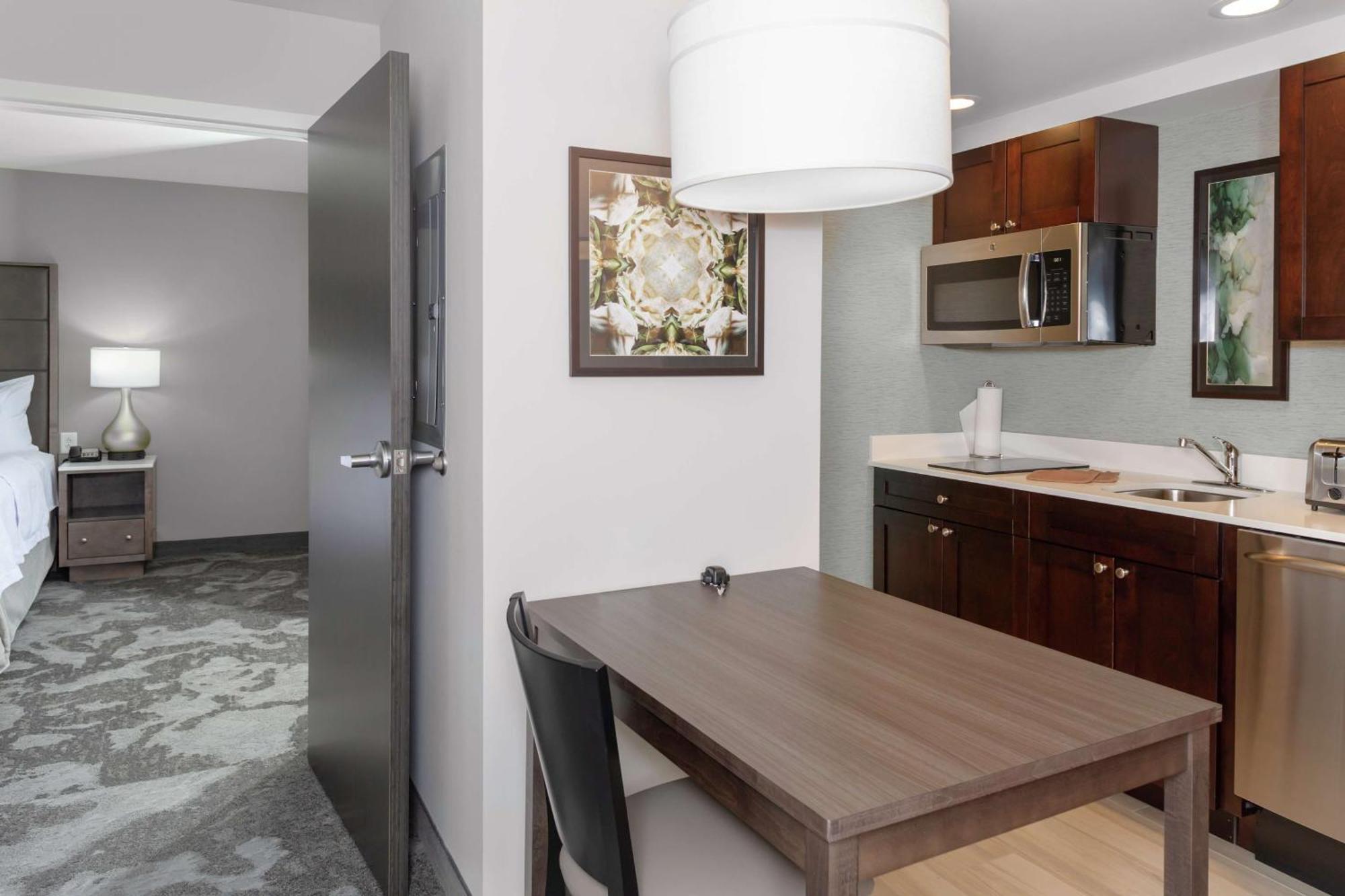 Homewood Suites By Hilton Lansing Eastwood מראה חיצוני תמונה