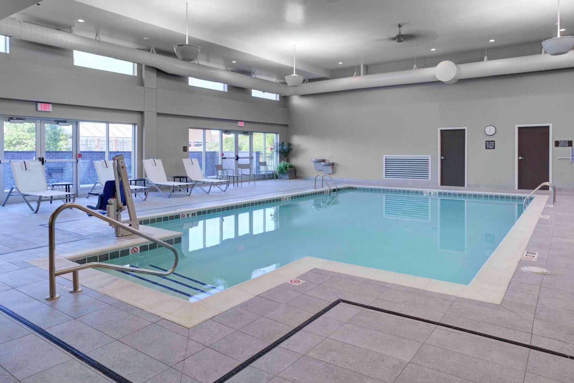Homewood Suites By Hilton Lansing Eastwood מראה חיצוני תמונה