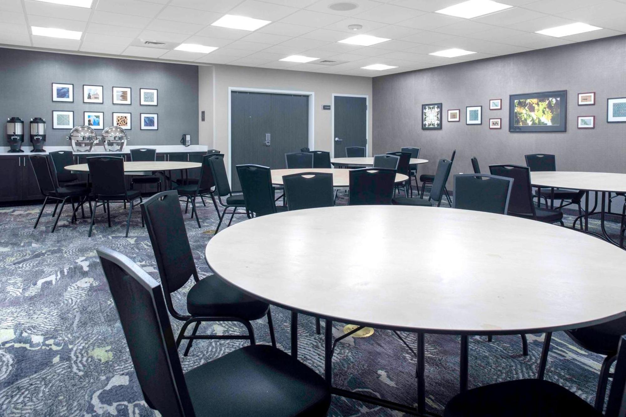 Homewood Suites By Hilton Lansing Eastwood מראה חיצוני תמונה